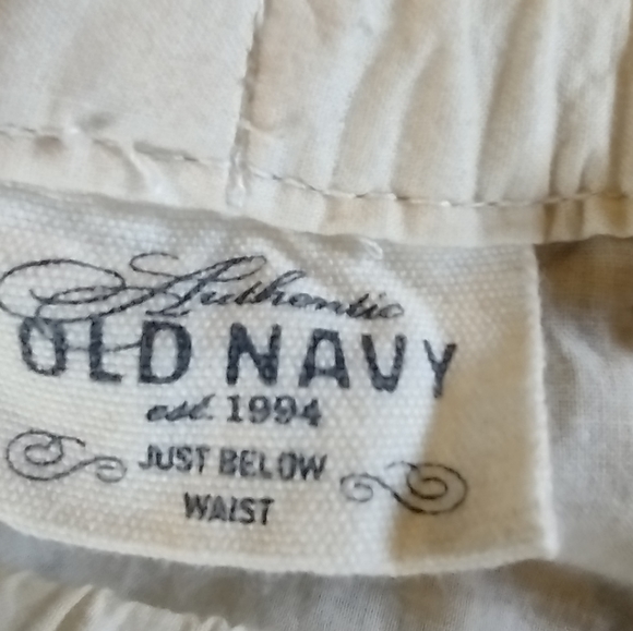 Old Navy Black, Gold & Cream Stripped Skirt 'Vintage' from 2006 in Size Medium - Picture 4 of 6